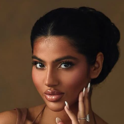 Azra Mueller